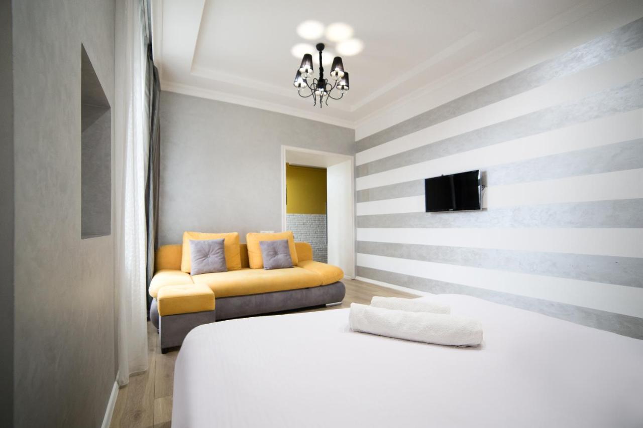 Lviv4U Apartment ภายนอก รูปภาพ